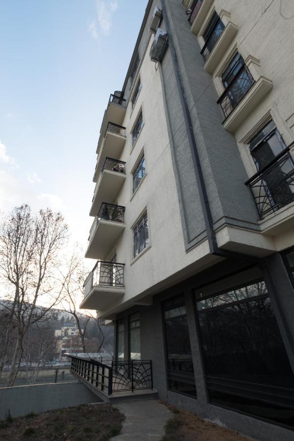 Iren River Side Apartments Tbilisi Exterior foto